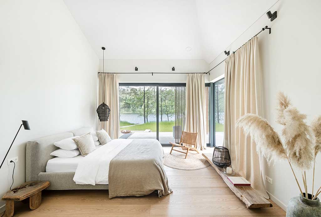 camera-da-letto-villa-the-lake