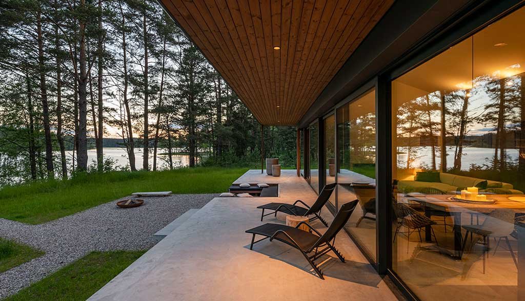 esterni-villa-tramonto-lago