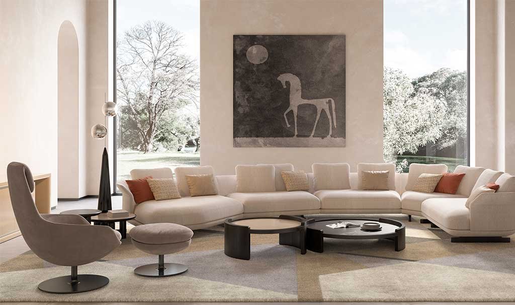 divano-grande-colore-chiaro