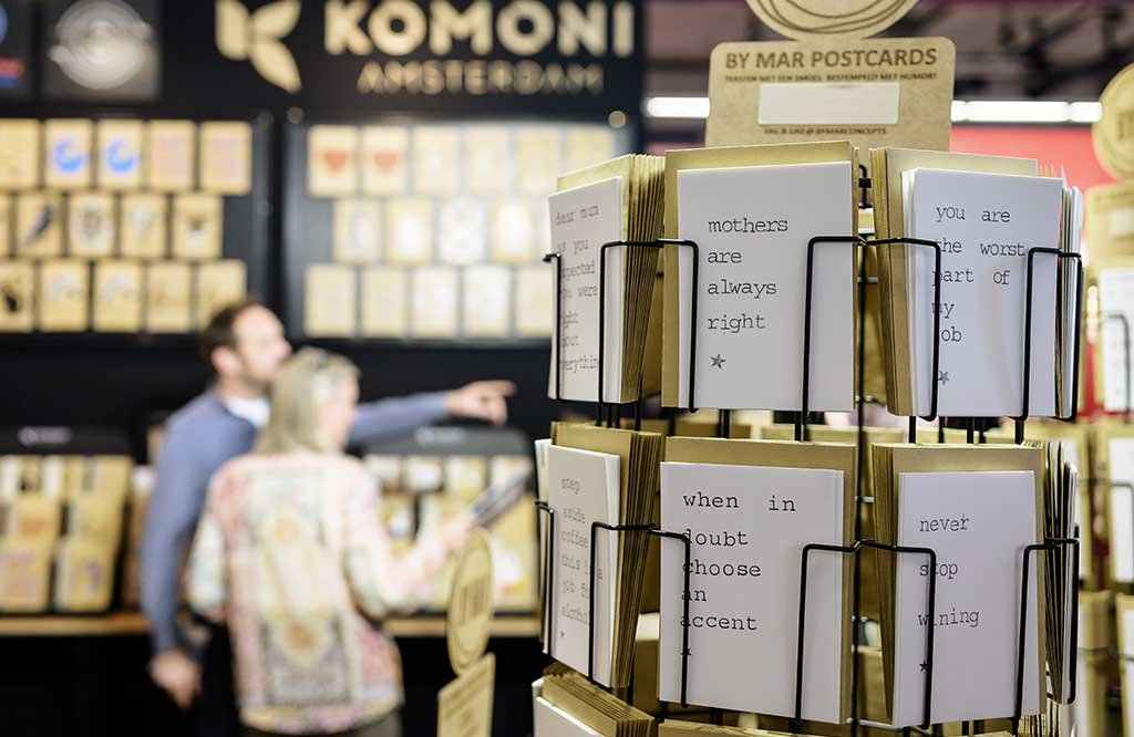 ambiente-giving-postcards