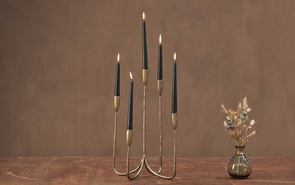 candelabro-ferro-battuto fatto a-mano-rifinito-ottone