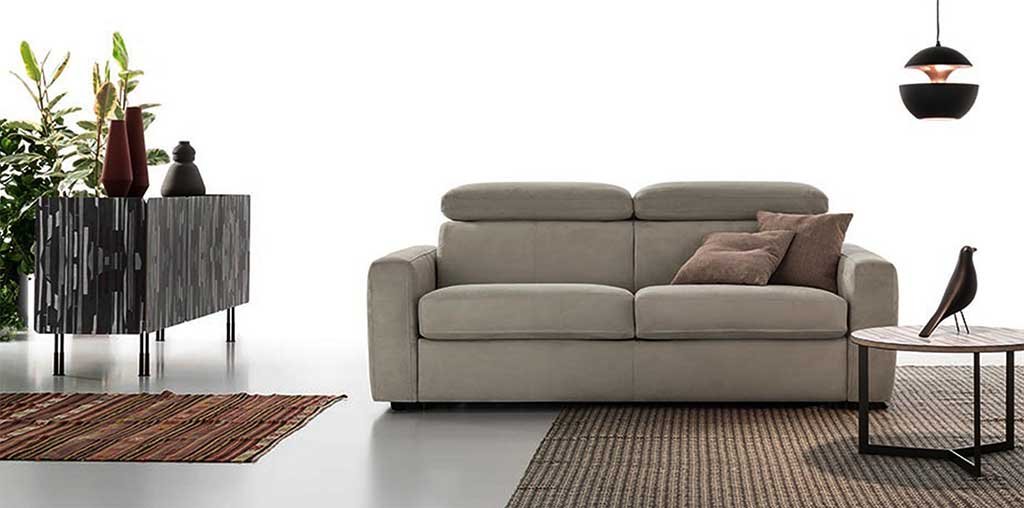 divano letto imbottito color beige