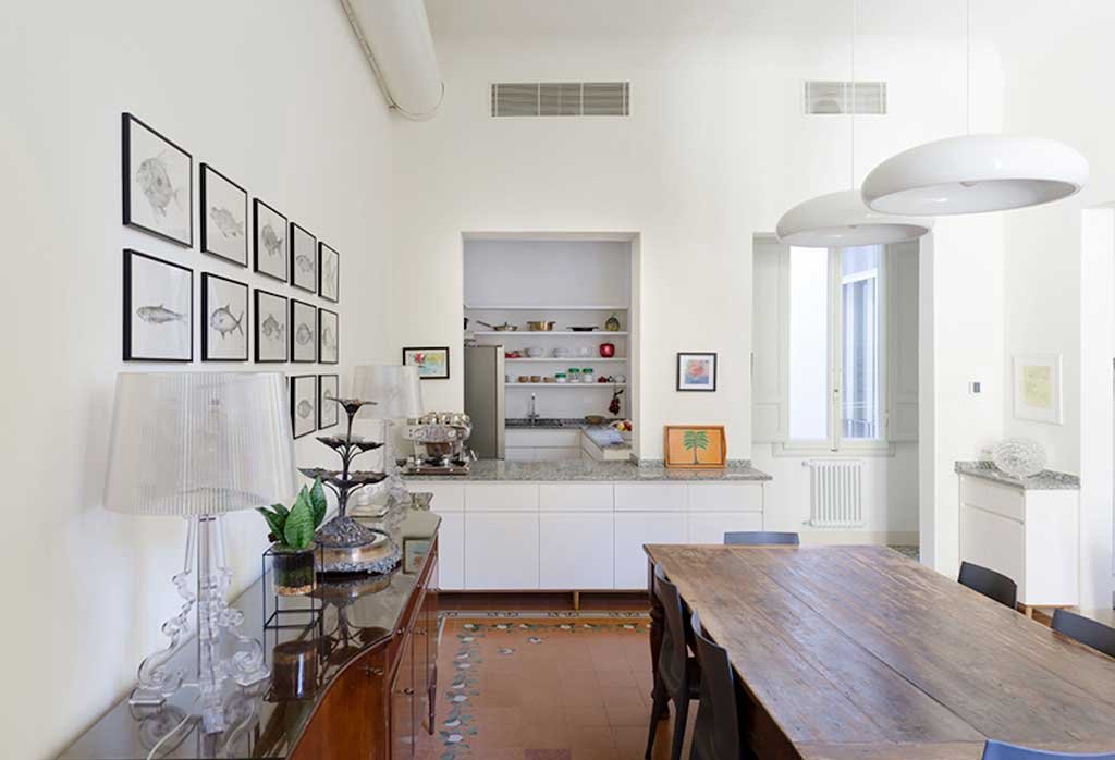 zona-pranzo-vista-cucina casa porta romana