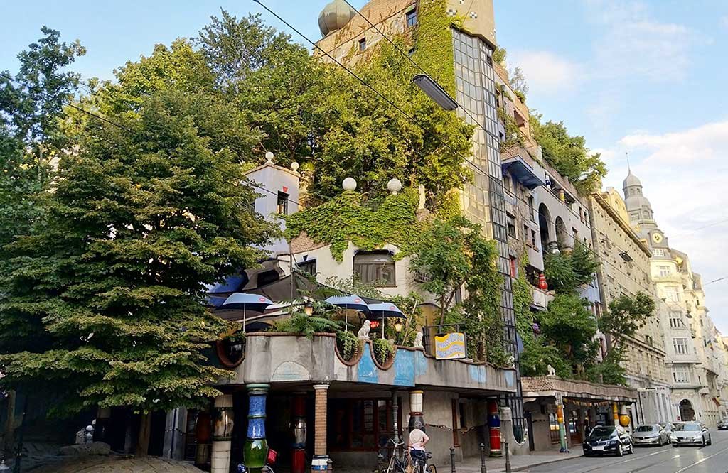 giardini-pensili-della-Hundertwasserhaus