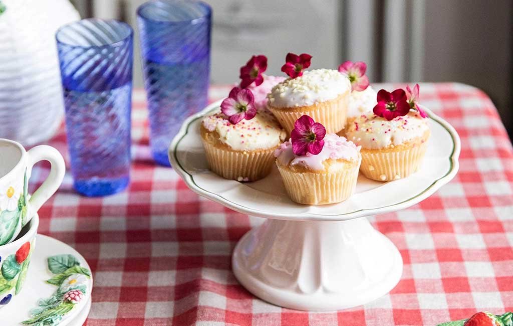 alzatina-ceramica-bianco-bordo-verde