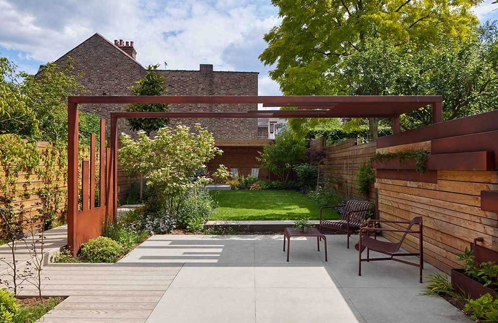 giardino-esterno-russet-house