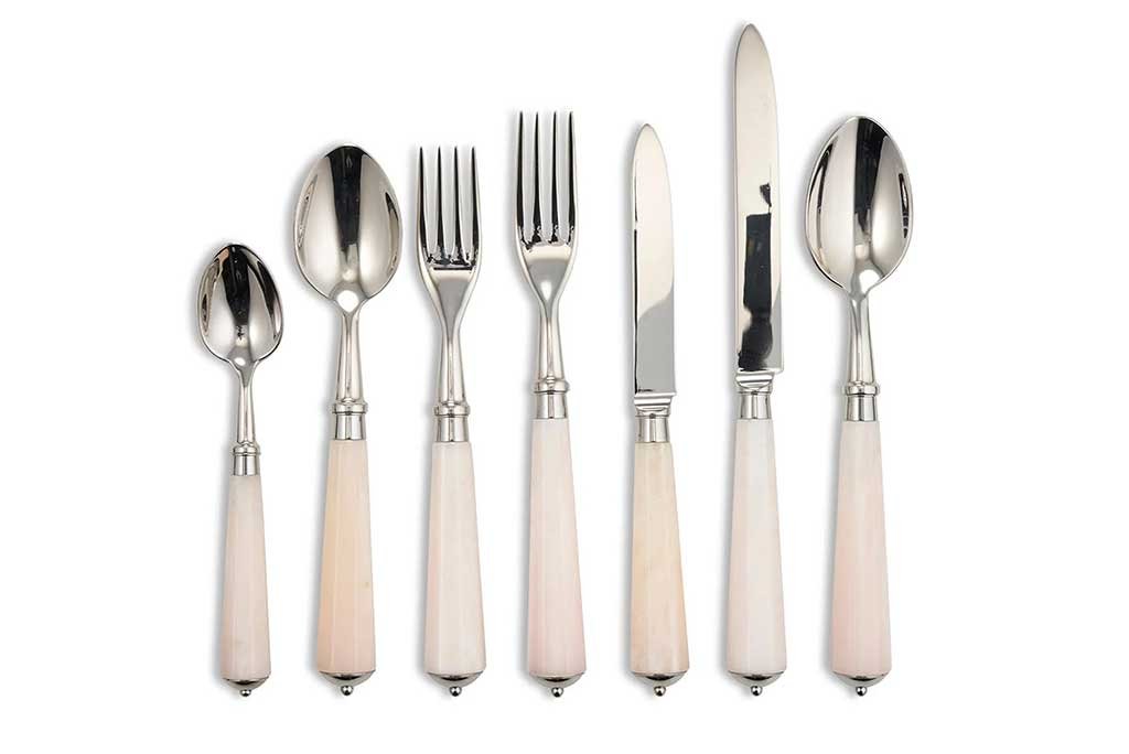 posate acciaio inox con manico quarzo rosa