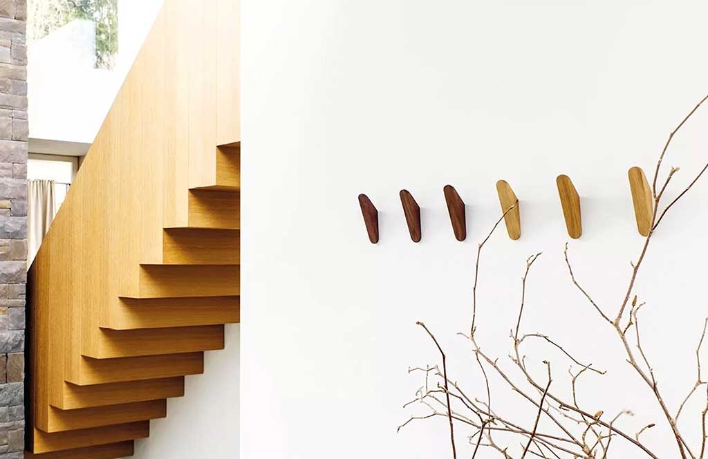 gancio-appendiabiti-legno-massello