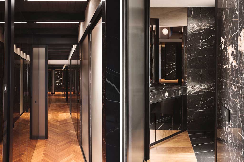 corridoio-e-bagno-marmo-legno
