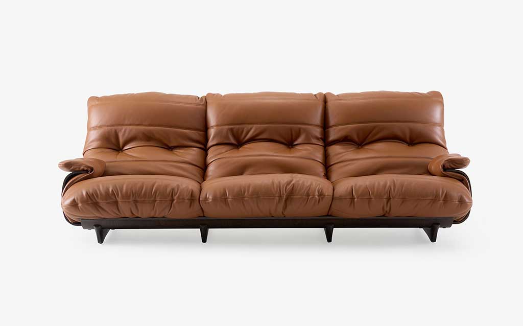 divano pelle marrone stile retro