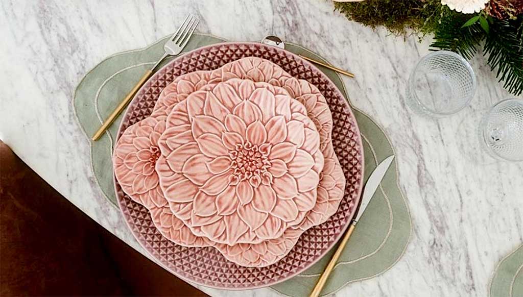 piatto-e-sottopiatto-rosa