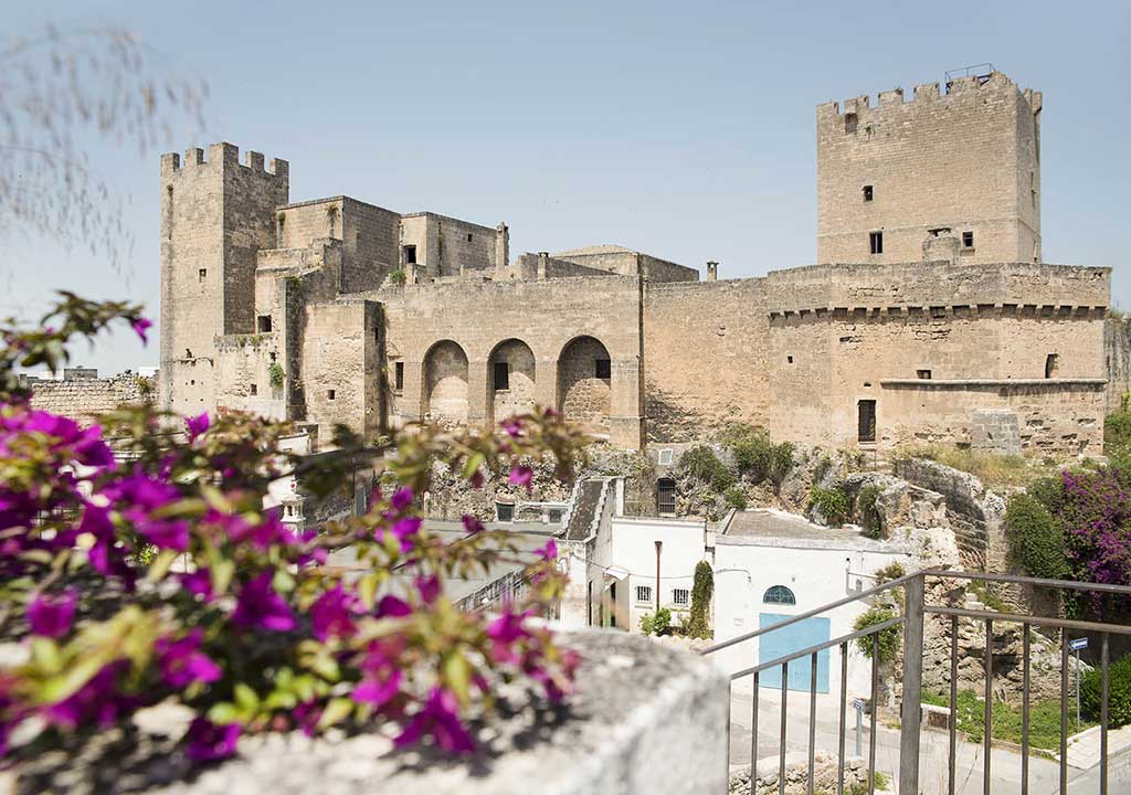 castello-episcopio-grottaglie