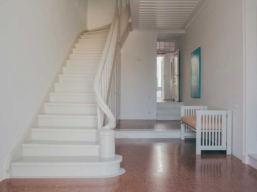 ingresso-plaka-house