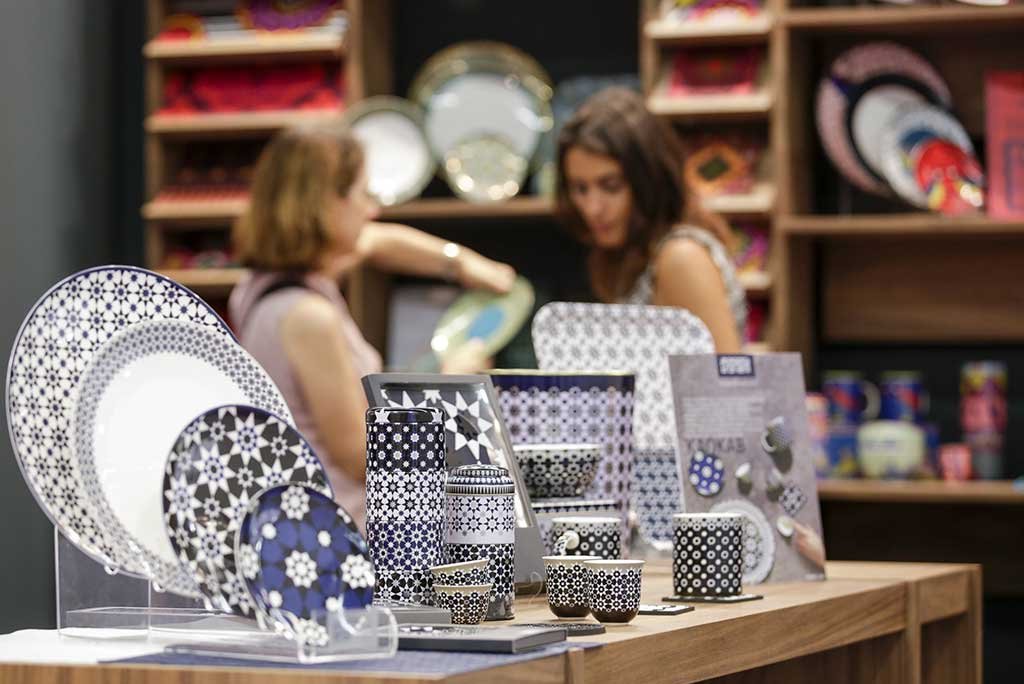 stand ceramica per la tavola fiera di francoforte