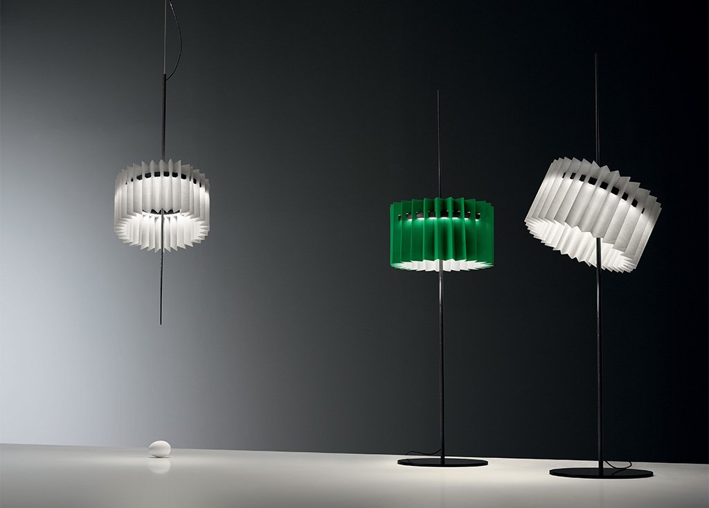 lampada a sospensione bianco e da terra verde