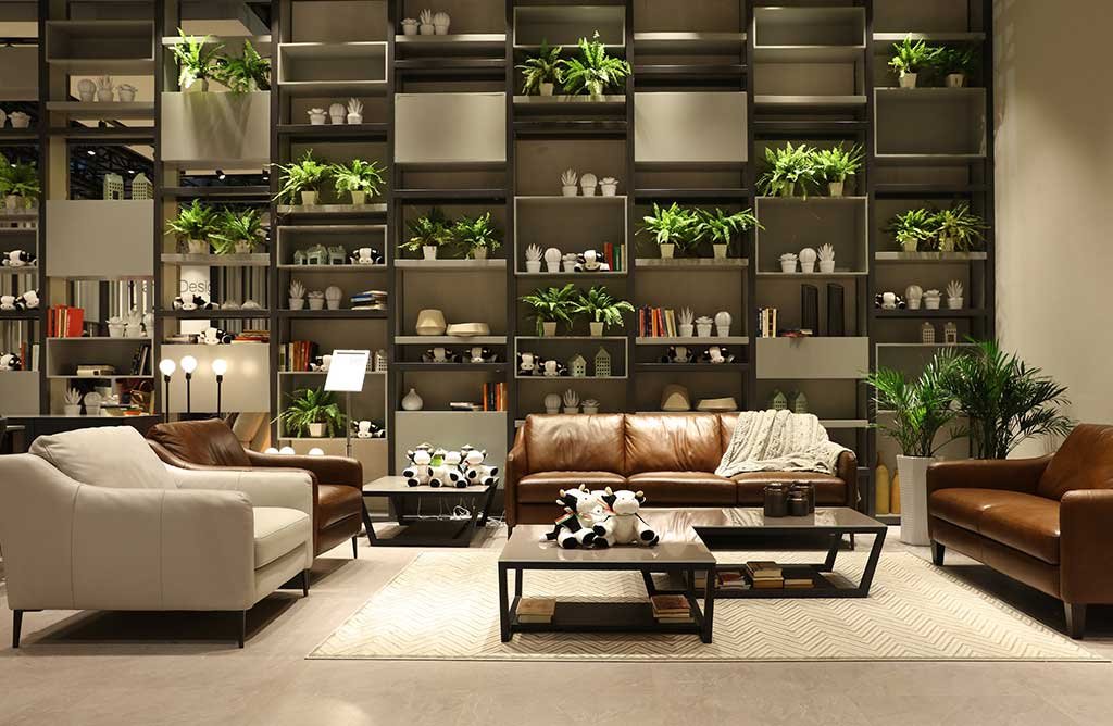 divani in pelle e libreria