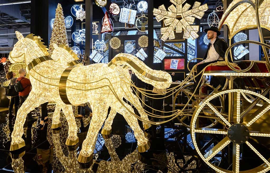 cavalli carro luminoso natale