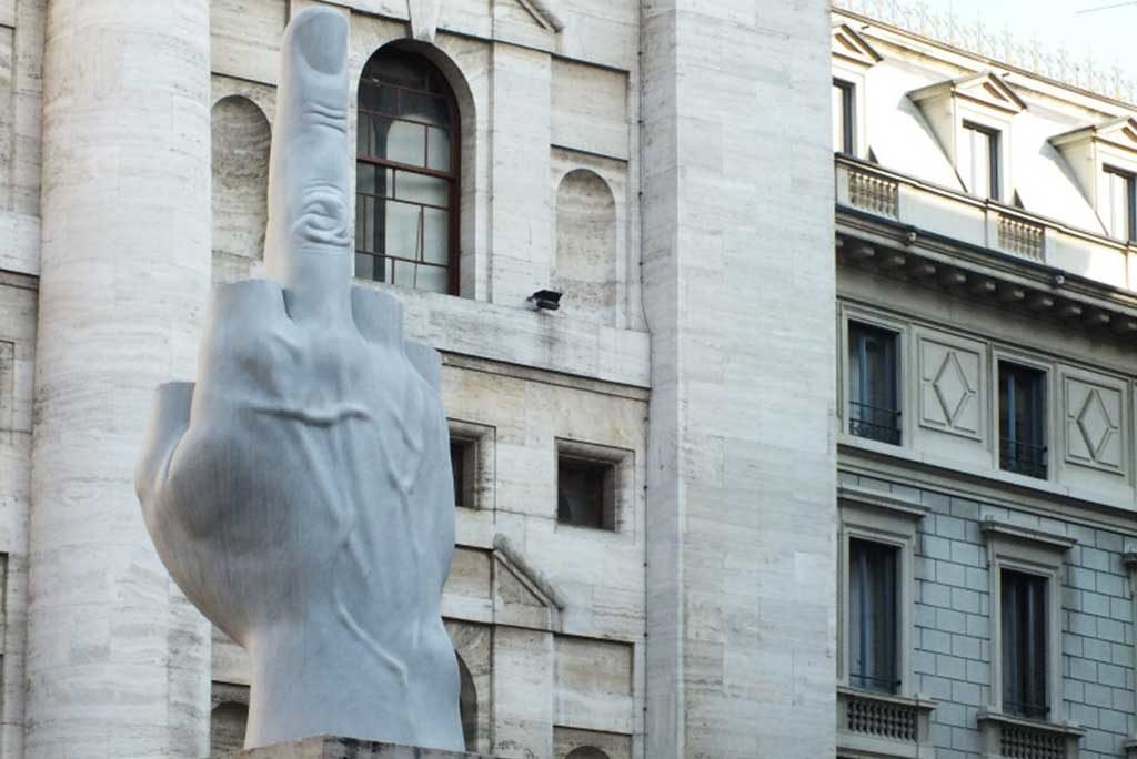 piazza affari milano cattelan