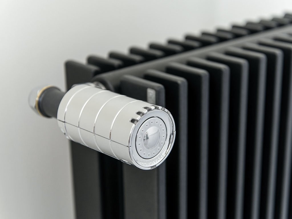 valvola termosifone cromata