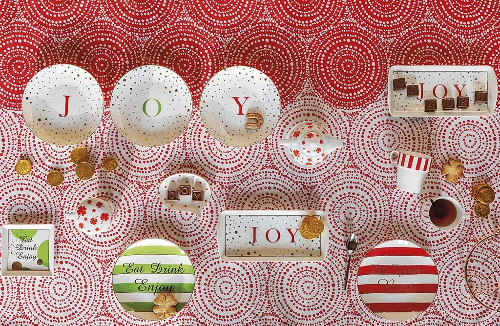 tavola natale piatti decorati rosso bianco verde