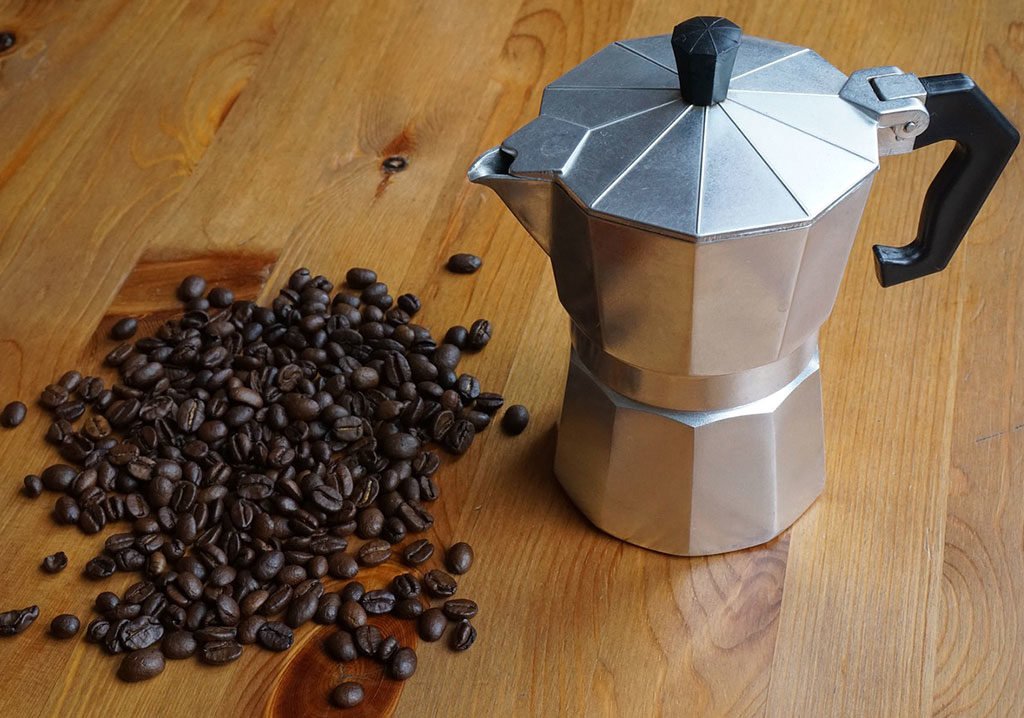 moka e caffe in grani