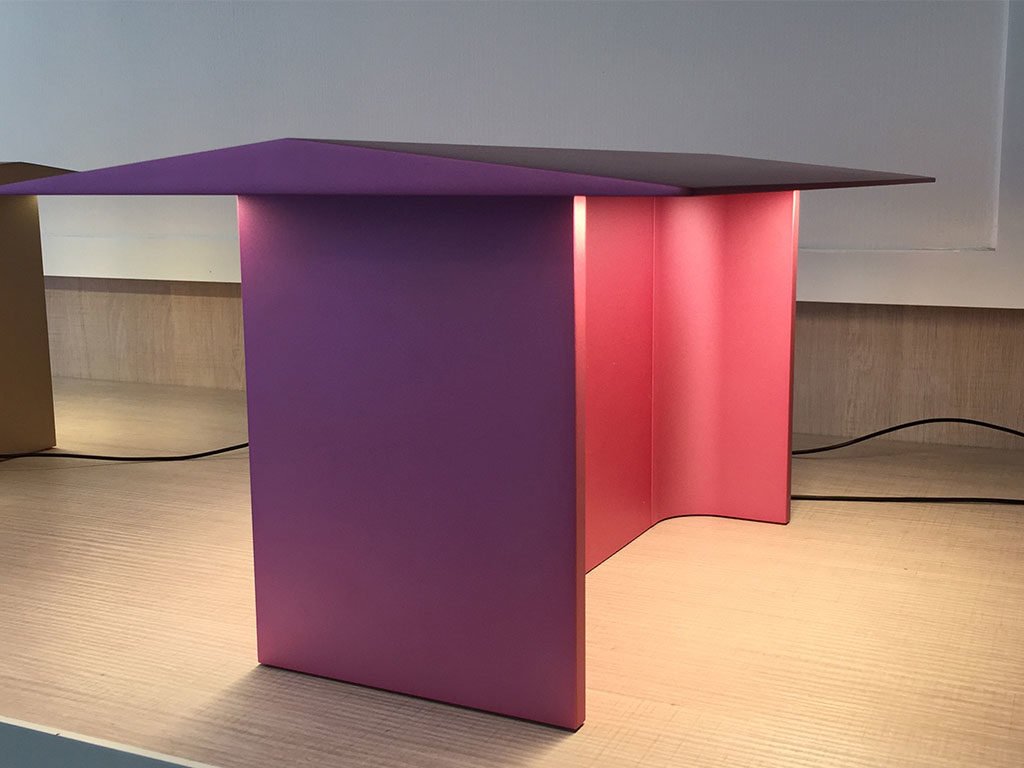 lampada da tavolo fienile rosa