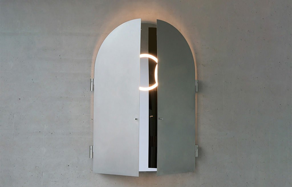 specchio led ante finestra