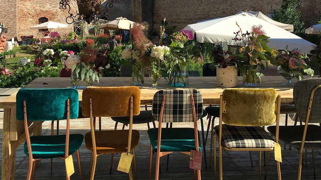 borgo toscano fiera verde