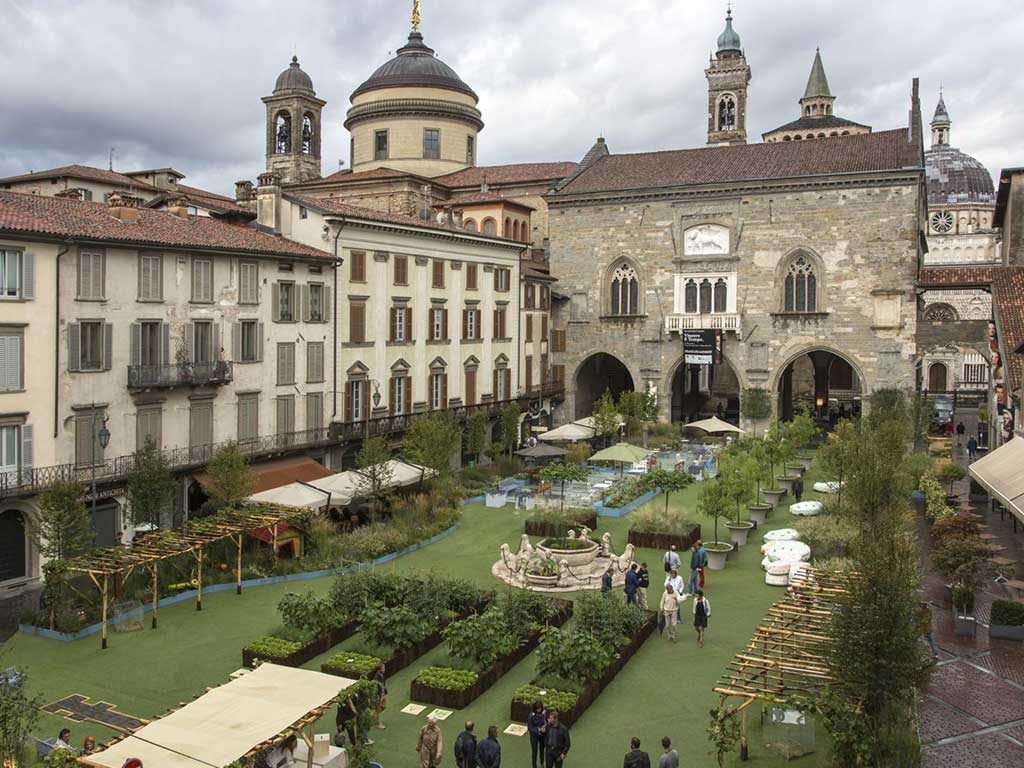 fiera verde nel borgo
