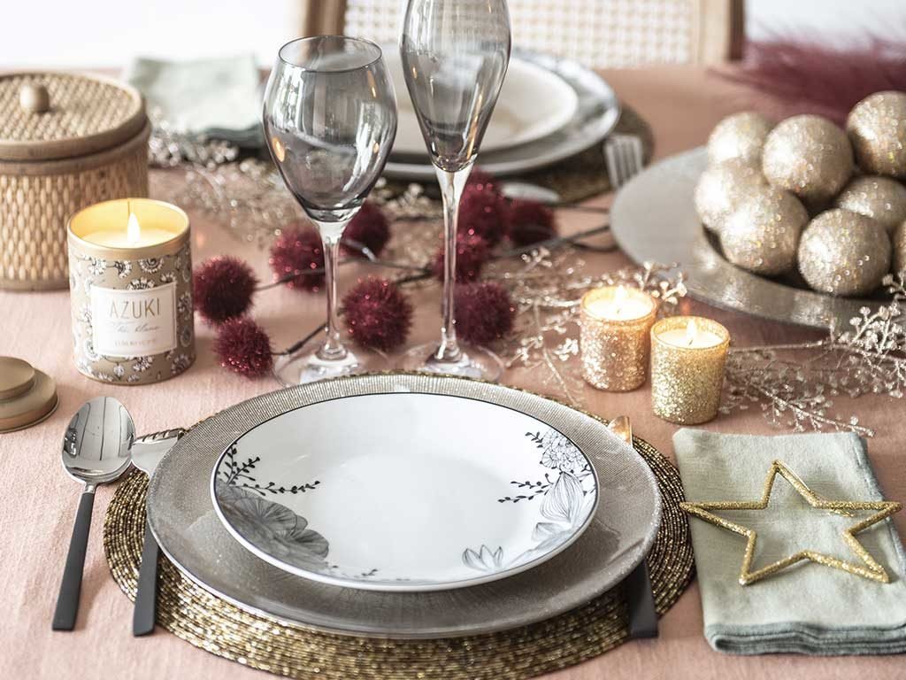 tavola natale dettagli oro