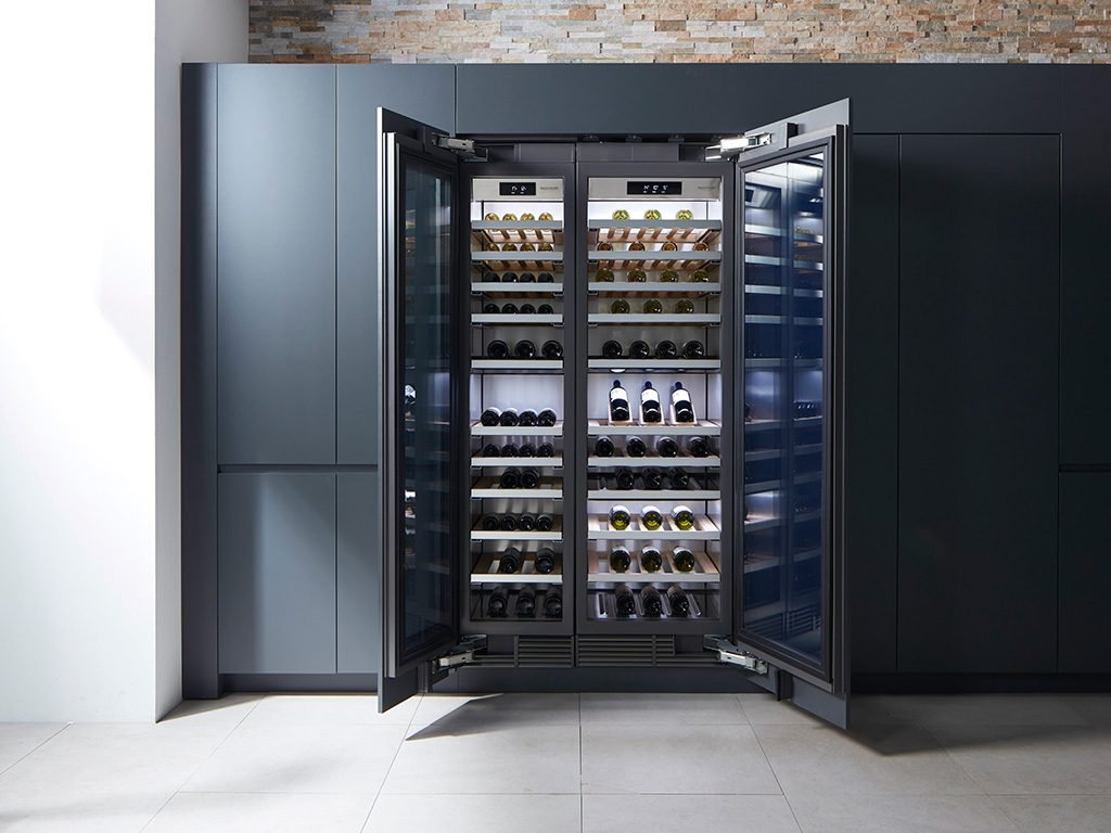 armadio cantina vino doppia anta