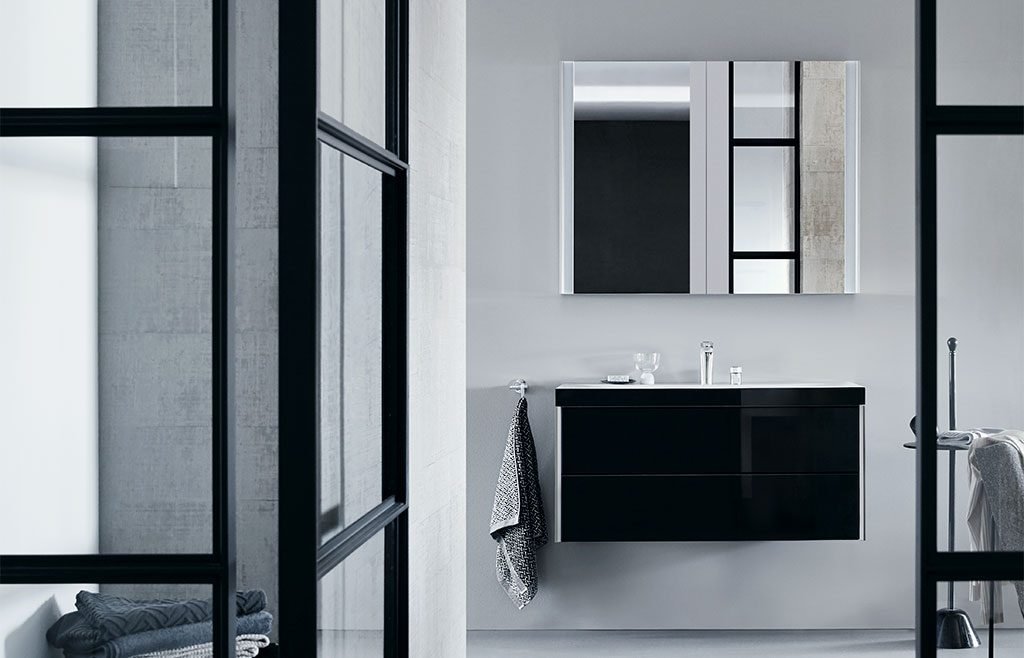 arredo bagno laccato lucido