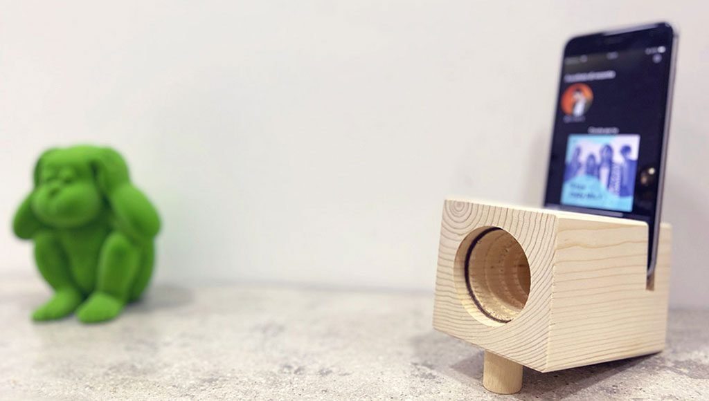 cassa legno smartphone
