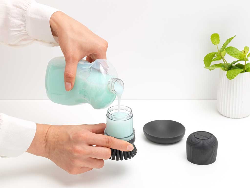 spazzola con sapone