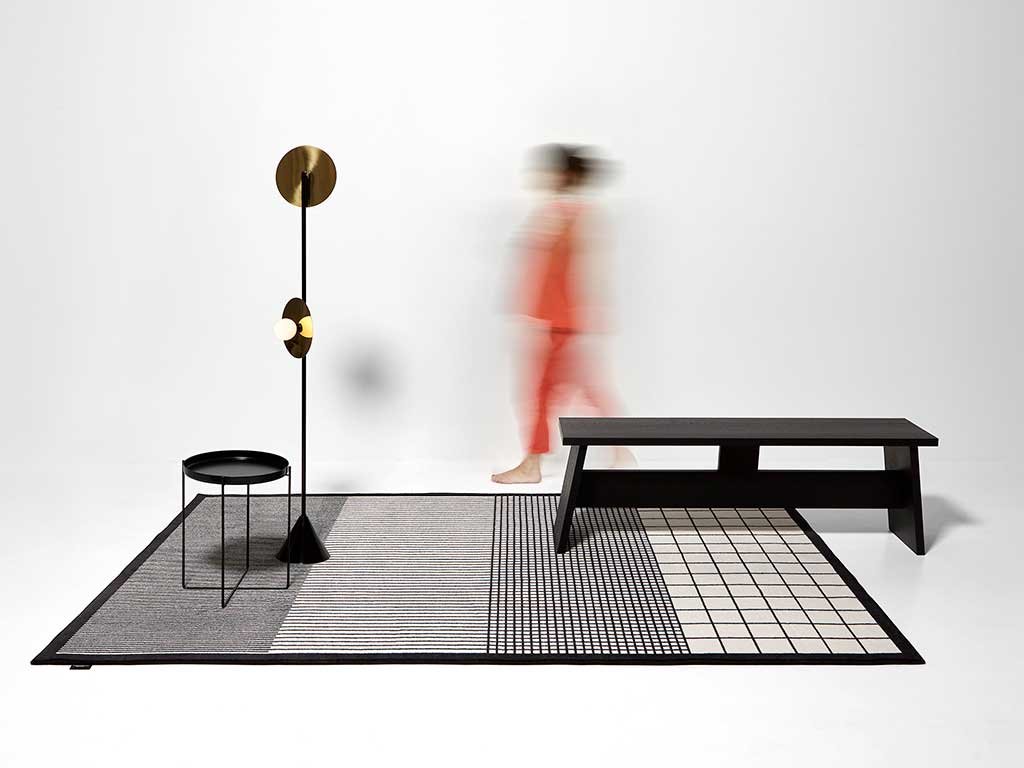 tappeto disegno geometrico bianco nero grigio