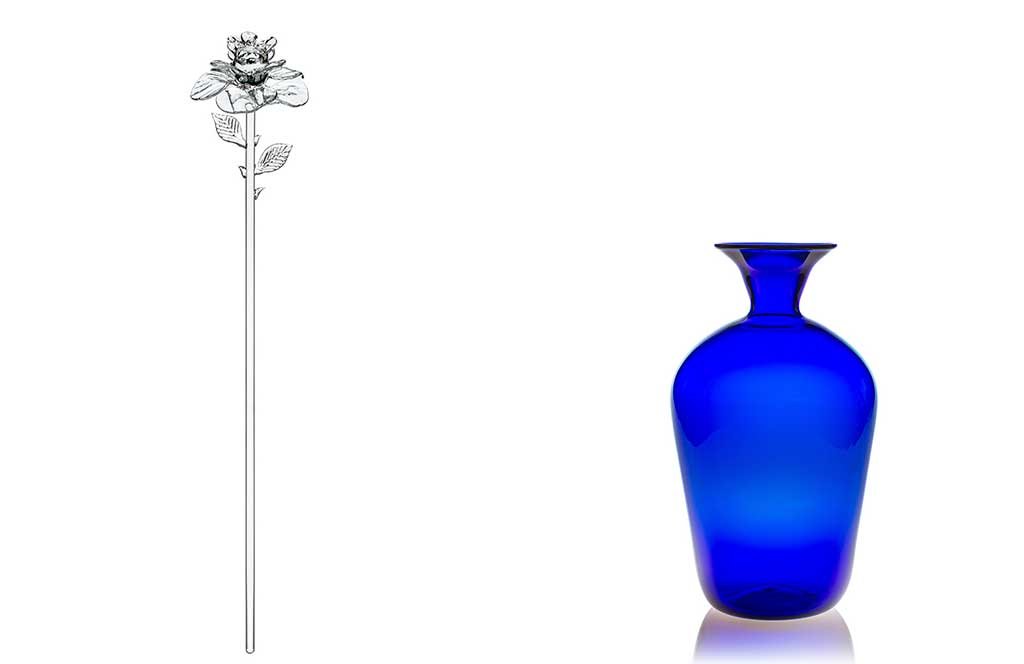 rosa murano e vaso blu