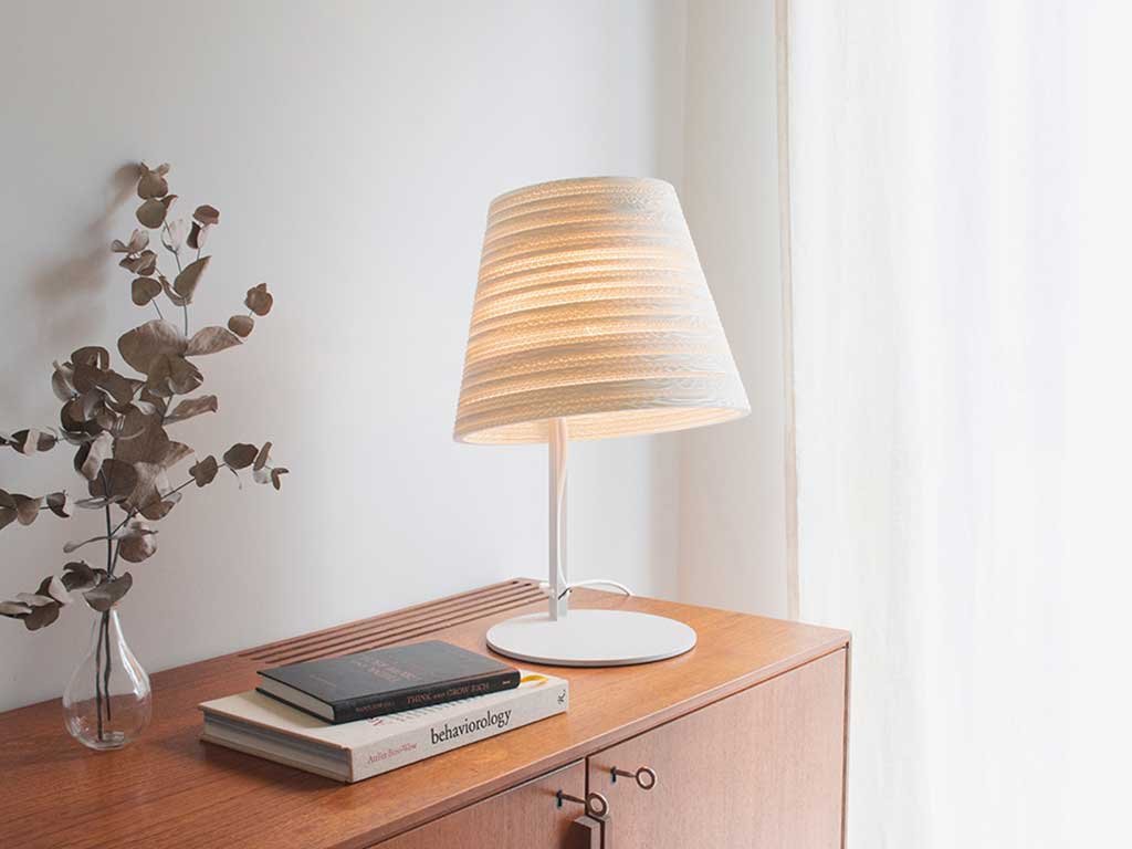 lampada da tavolo paralume cartone bianco