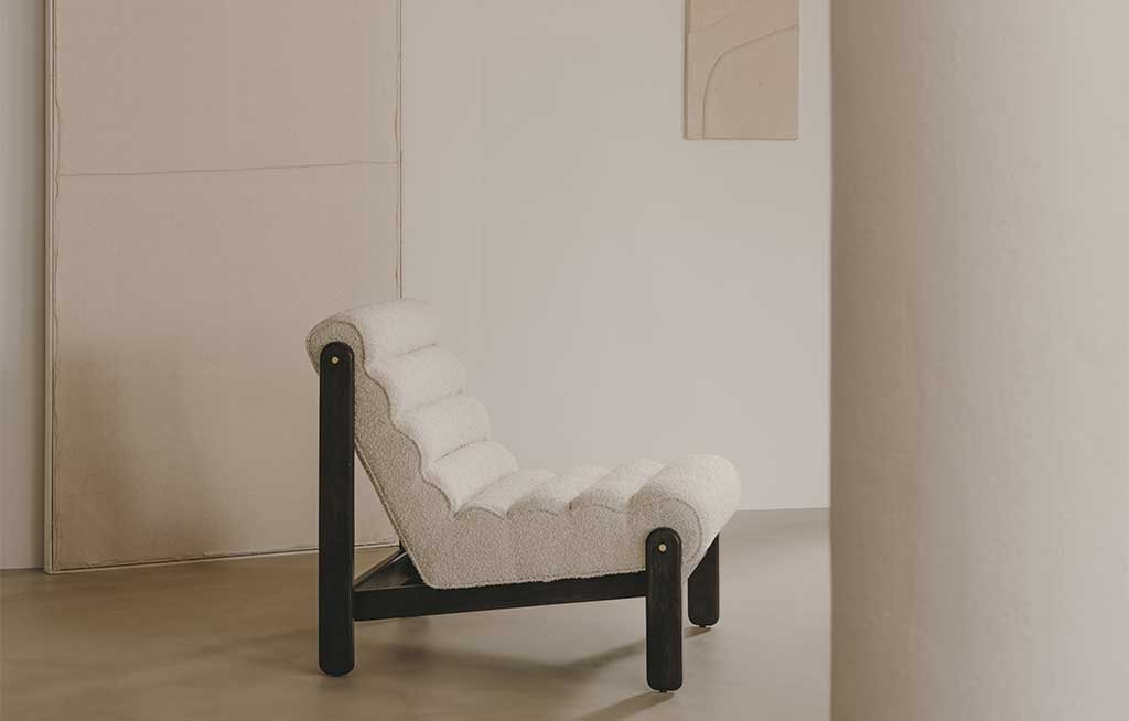 poltrona zen balance tessuto chiaro imbottito