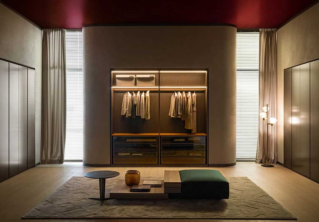 cabina armadio a vetro con illuminazione