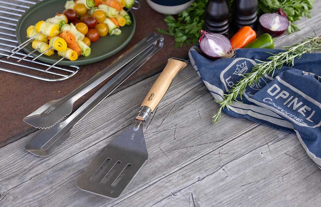 set barbecue pinza e pala con coltello nel manico