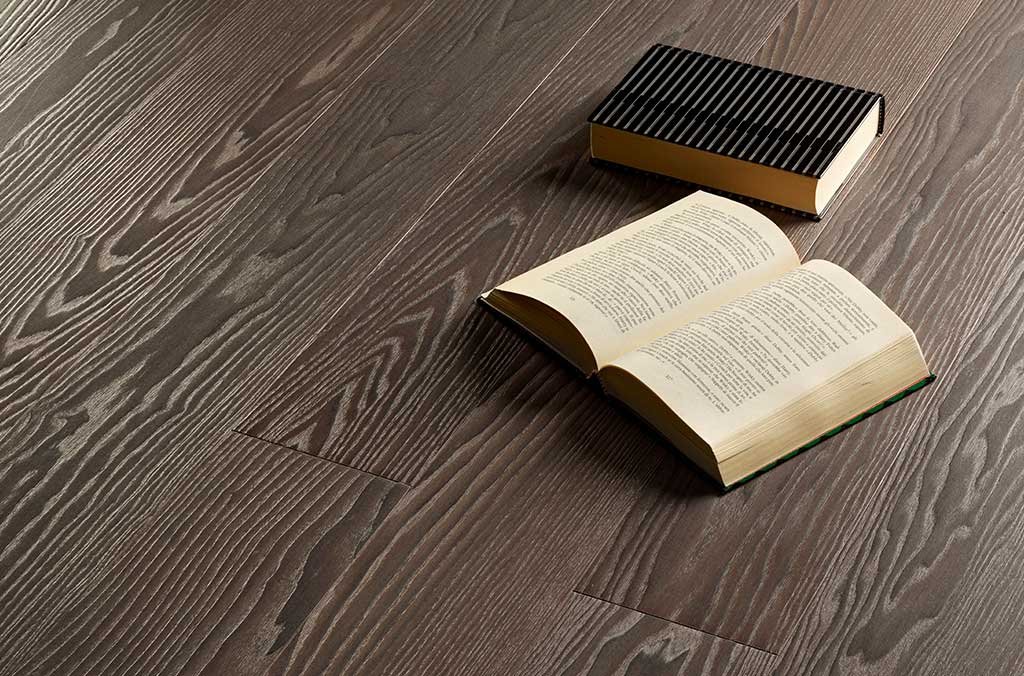 parquet massello marrone scuro