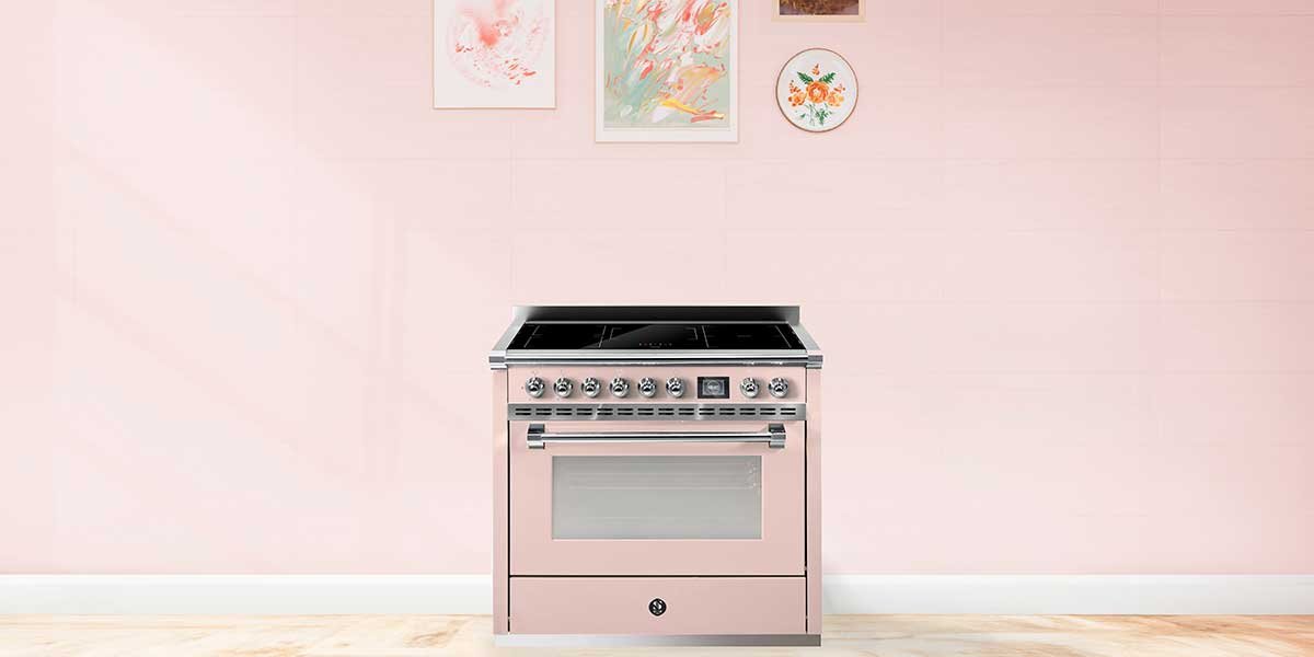 cucina rosa libera installazione