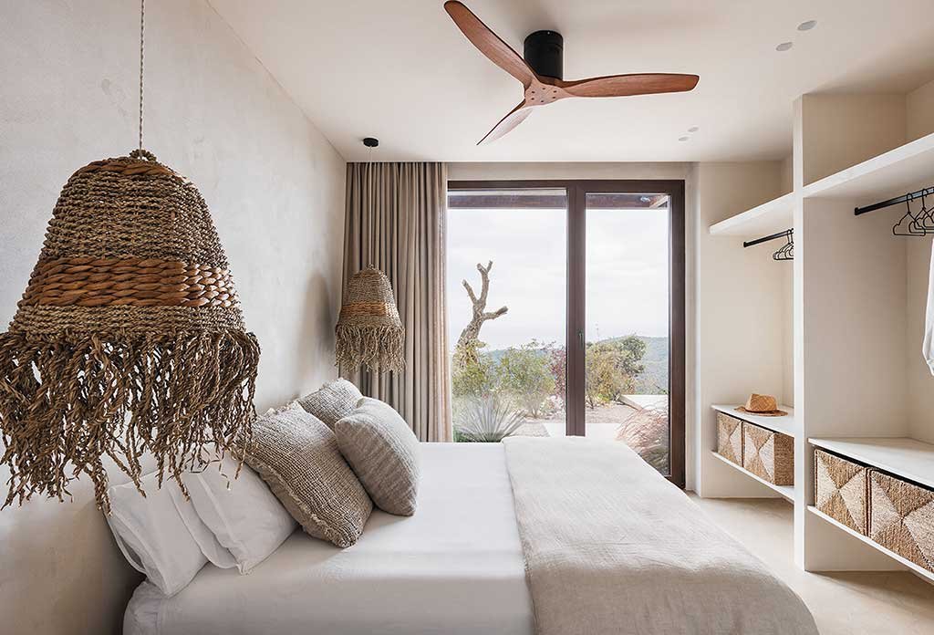 calm house bedroom