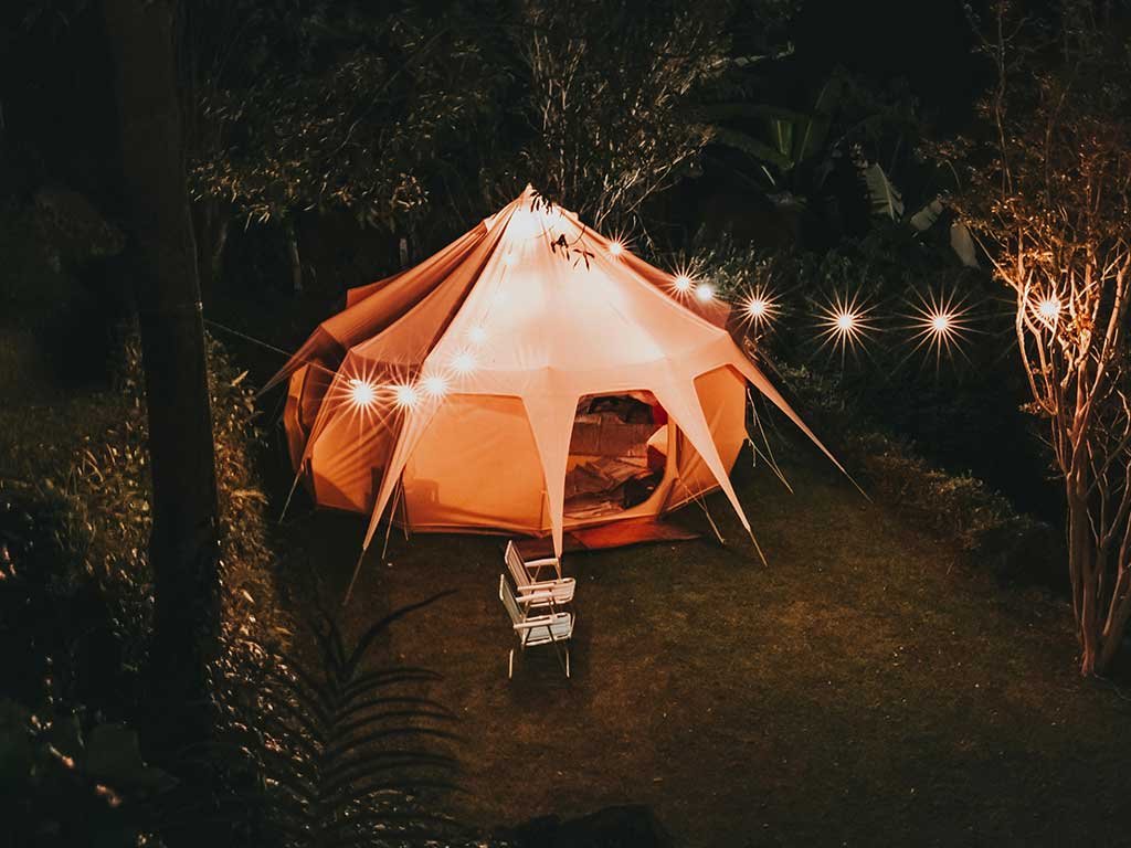 illuminazione esterno tenda campeggio