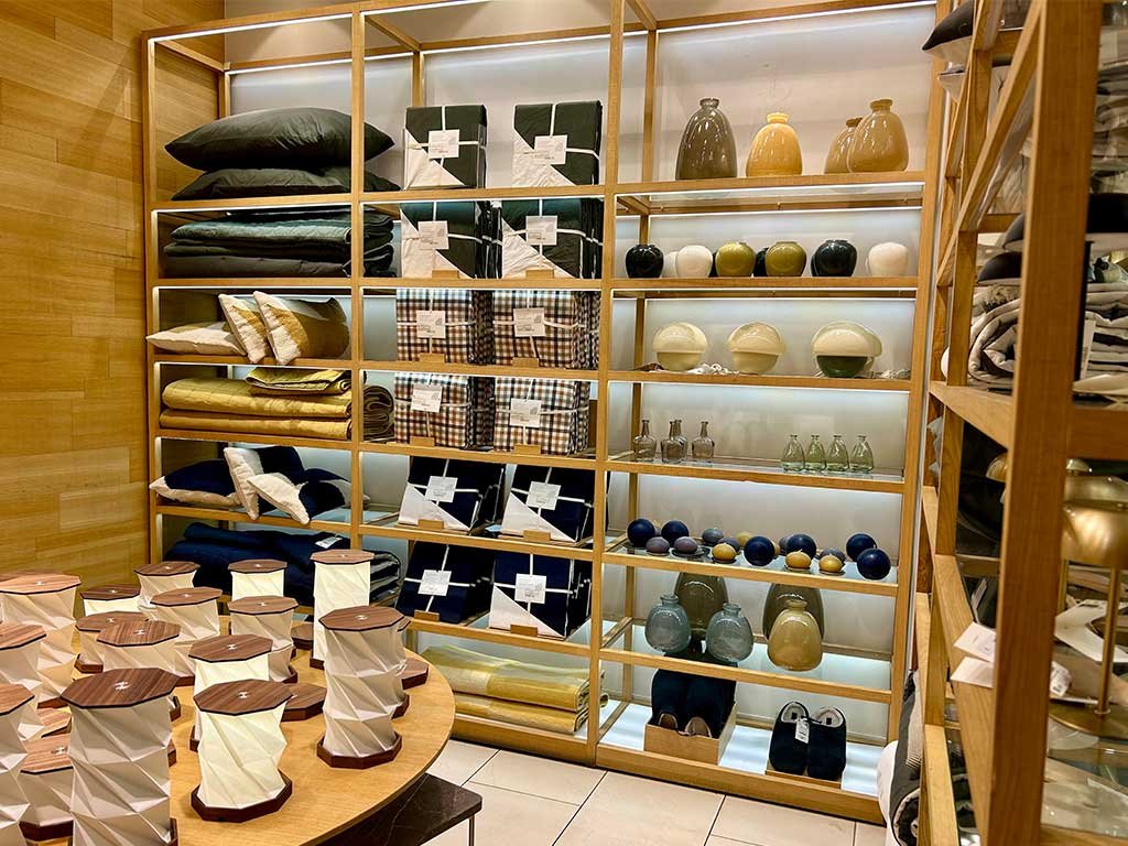 interno negozio zara home