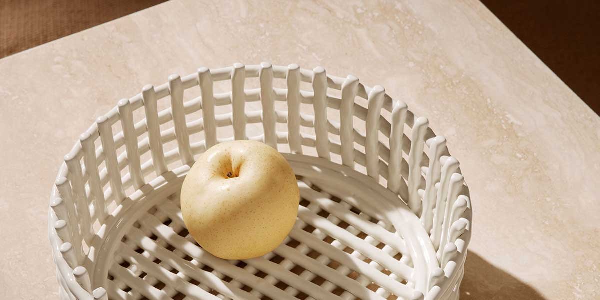 fruttiera-in-ceramica bianca intrecciata