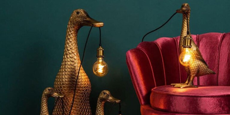 lampada-da-tavolo-anatre con lampadina filo in bocca