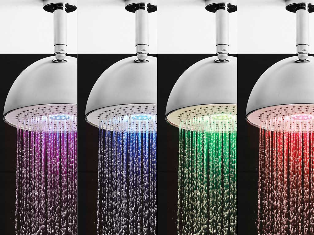 soffione-doccia-con-led-incorporato